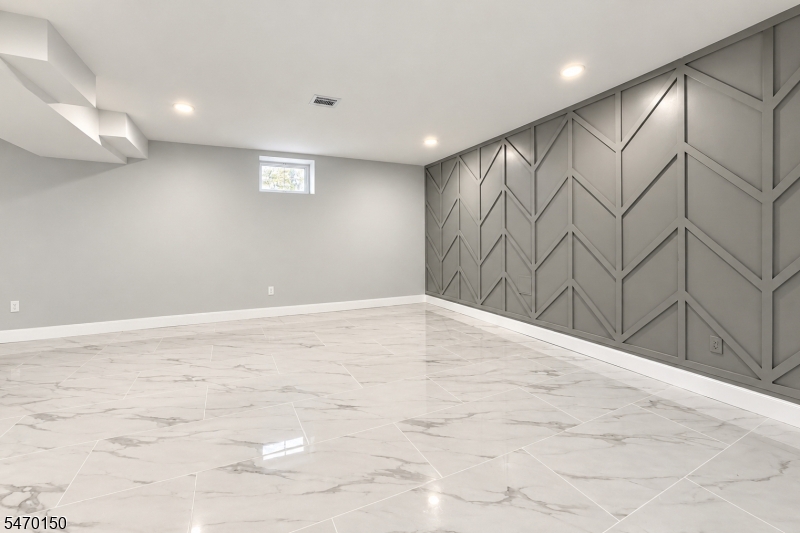 42 Milton Avenue Edison NJ 08820