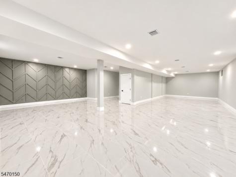 42 Milton Avenue Edison NJ 08820