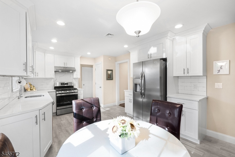 6 Selmar Terrace East Hanover NJ 07936