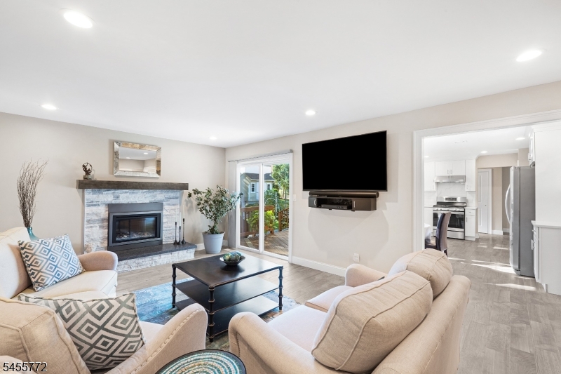 6 Selmar Terrace East Hanover NJ 07936