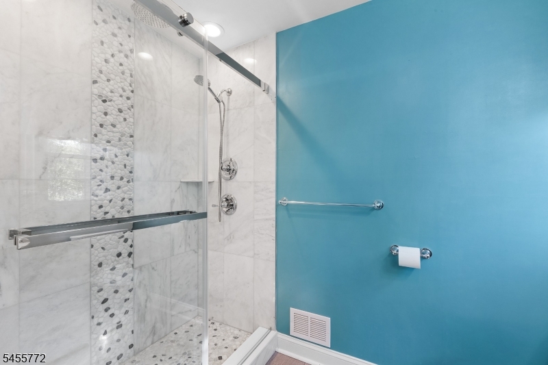 6 Selmar Terrace East Hanover NJ 07936
