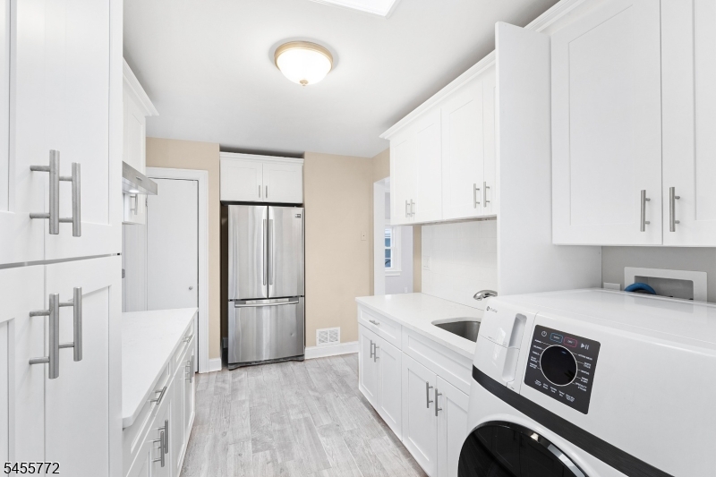 6 Selmar Terrace East Hanover NJ 07936