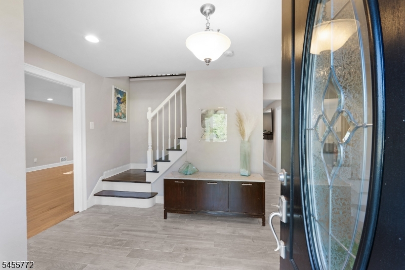 6 Selmar Terrace East Hanover NJ 07936