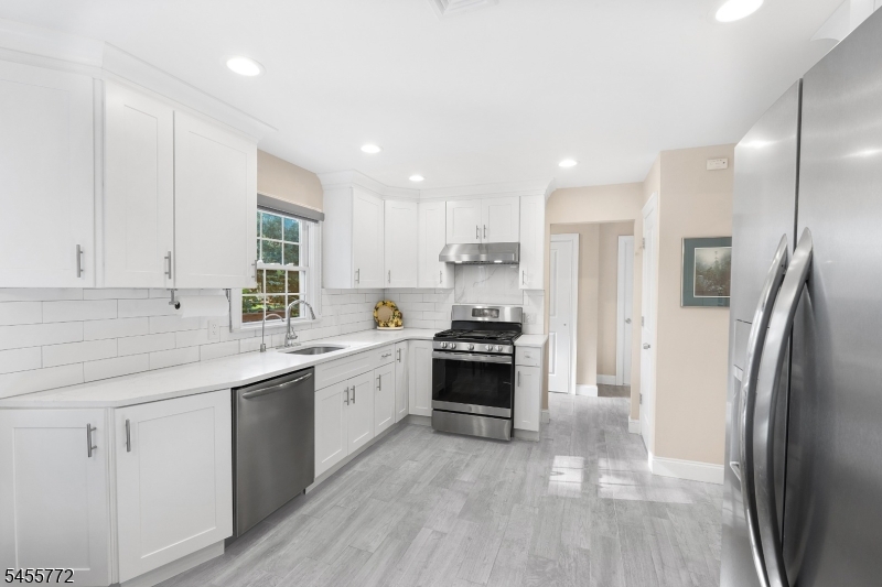6 Selmar Terrace East Hanover NJ 07936