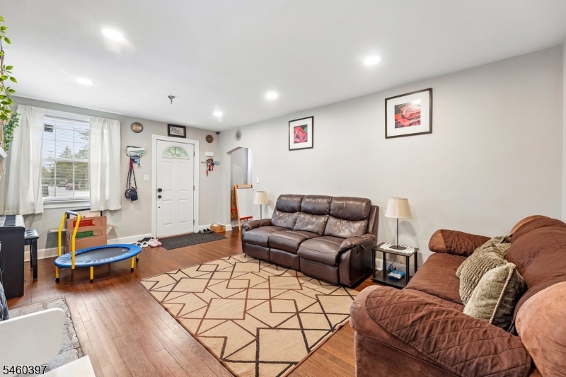 731 Mayflower Avenue Lawrence NJ 08648