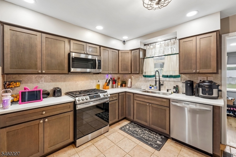 731 Mayflower Avenue Lawrence NJ 08648