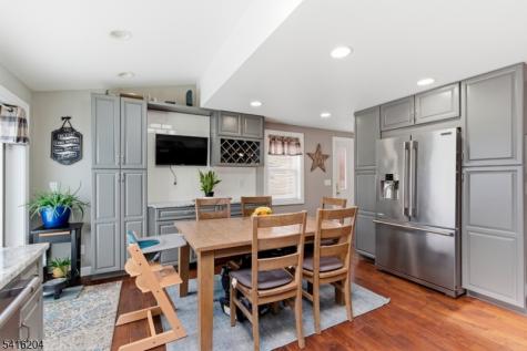 145 Canterbury Avenue North Arlington NJ 07031