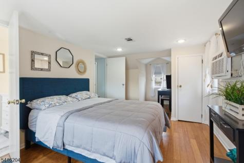 145 Canterbury Avenue North Arlington NJ 07031