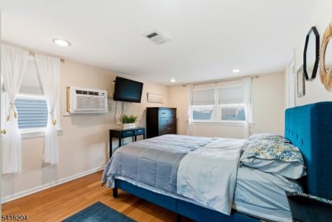 145 Canterbury Avenue North Arlington NJ 07031