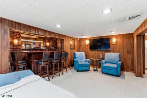 145 Canterbury Avenue North Arlington NJ 07031