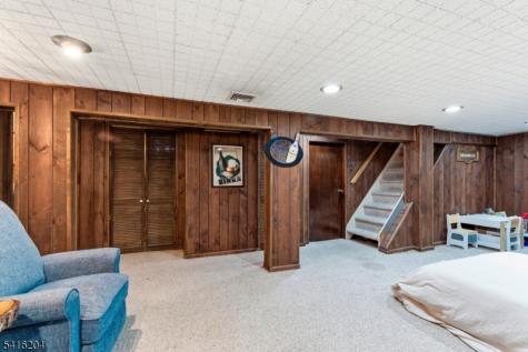 145 Canterbury Avenue North Arlington NJ 07031