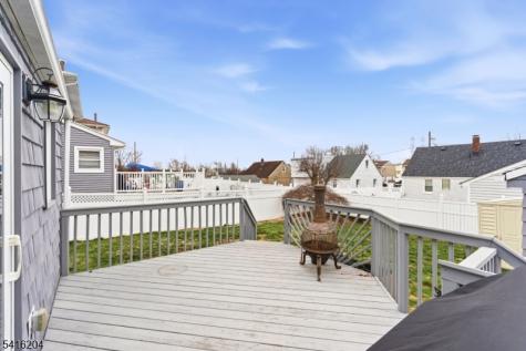 145 Canterbury Avenue North Arlington NJ 07031