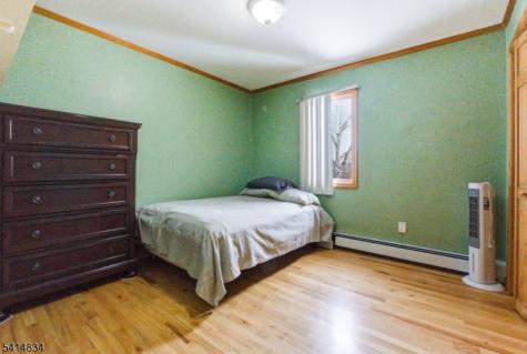 14 Marshall Trail Hopatcong NJ 07843