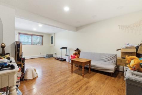 14 Marshall Trail Hopatcong NJ 07843