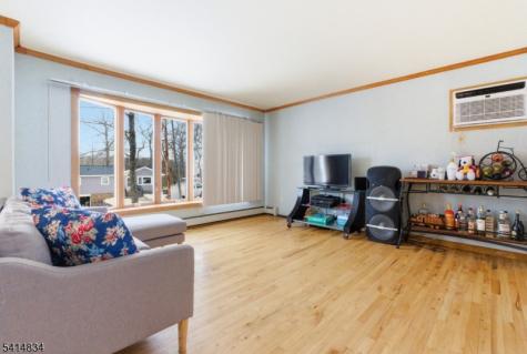 14 Marshall Trail Hopatcong NJ 07843