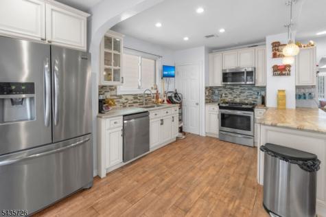 56 Ridgefield Avenue Ridgefield Park Village NJ 07660