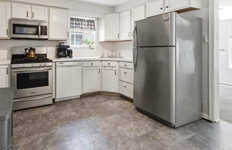 29 Gregory Avenue Morris NJ 07950