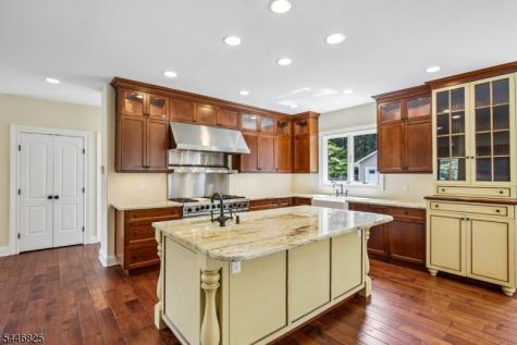 11 Fairwood Road Madison NJ 07940