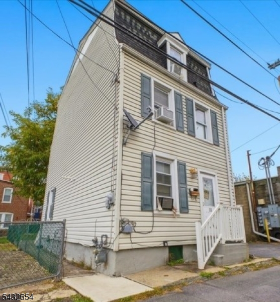 11 Cedar Alley Phillipsburg NJ 08865