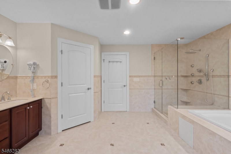 245 Kingsland Avenue Lyndhurst NJ 07071