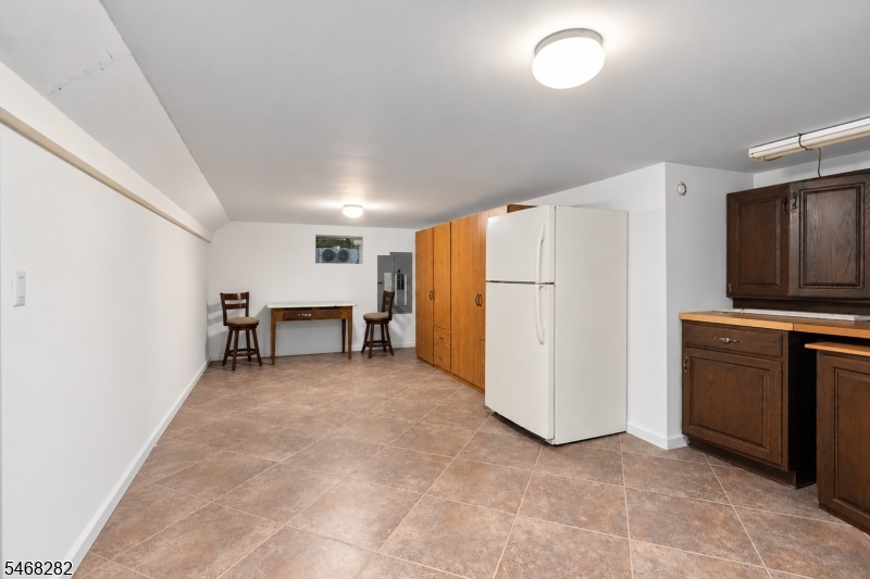 245 Kingsland Avenue Lyndhurst NJ 07071