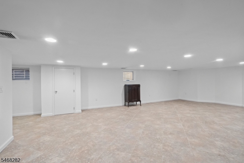 245 Kingsland Avenue Lyndhurst NJ 07071