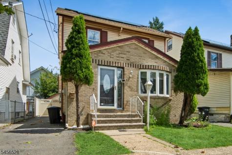 1027 Salem Avenue Hillside NJ 07205