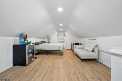 1027 Salem Avenue Hillside NJ 07205