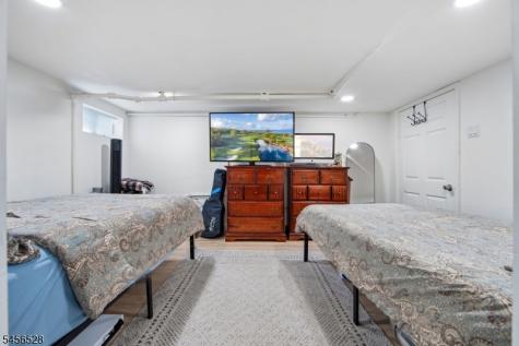 1027 Salem Avenue Hillside NJ 07205