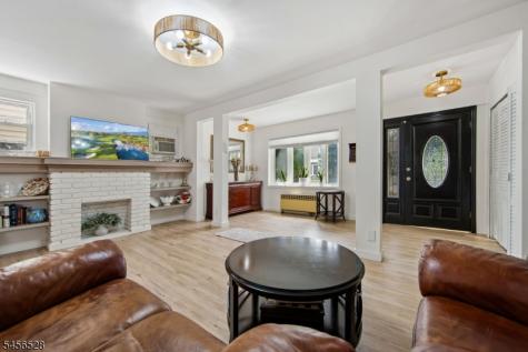 1027 Salem Avenue Hillside NJ 07205