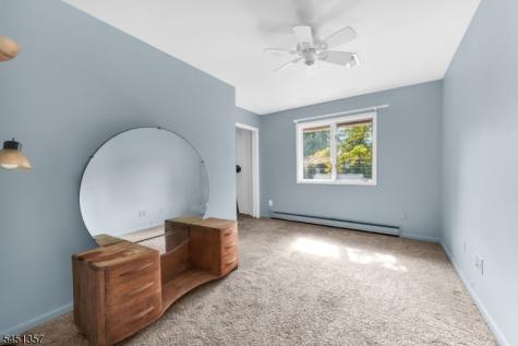 12 Coolidge Trail Hopatcong NJ 07843