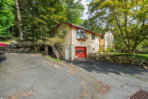 12 Coolidge Trail Hopatcong NJ 07843