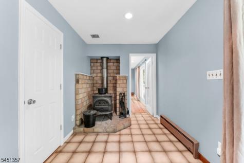 12 Coolidge Trail Hopatcong NJ 07843