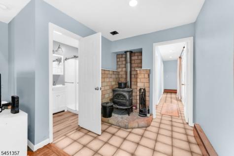 12 Coolidge Trail Hopatcong NJ 07843