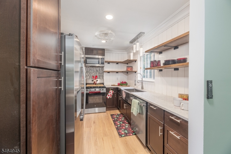 7 Fox Hill Drive Franklin NJ 07416