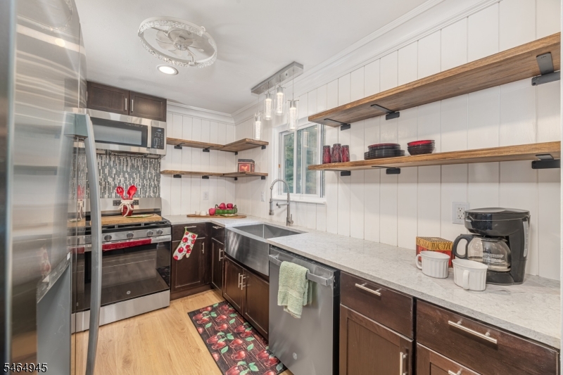 7 Fox Hill Drive Franklin NJ 07416