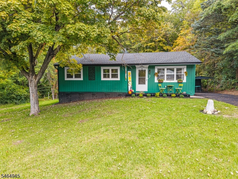 7 Fox Hill Drive Franklin NJ 07416