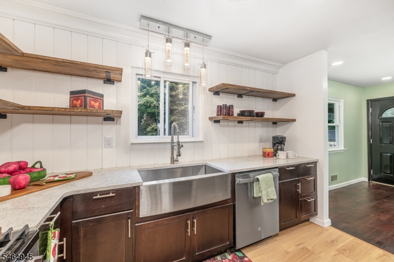 7 Fox Hill Drive Franklin NJ 07416