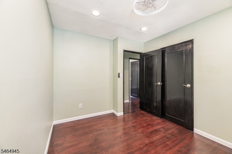 7 Fox Hill Drive Franklin NJ 07416