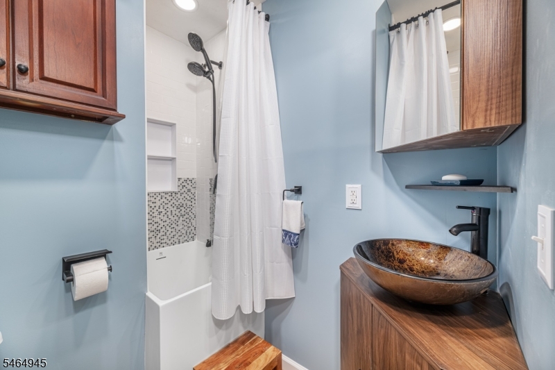 7 Fox Hill Drive Franklin NJ 07416