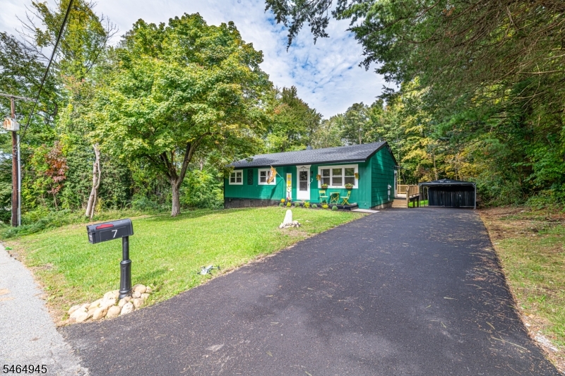 7 Fox Hill Drive Franklin NJ 07416