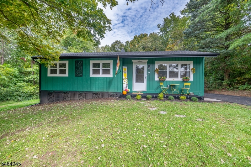 7 Fox Hill Drive Franklin NJ 07416