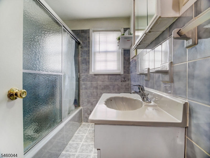 21 Columbia Avenue Kenilworth NJ 07033