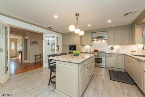 25 Meadow Drive Little Falls NJ 07424