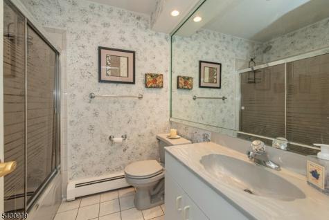 25 Meadow Drive Little Falls NJ 07424