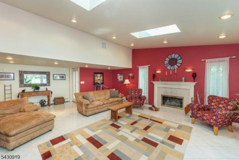 25 Meadow Drive Little Falls NJ 07424
