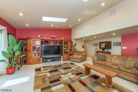25 Meadow Drive Little Falls NJ 07424