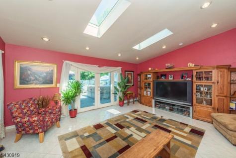 25 Meadow Drive Little Falls NJ 07424