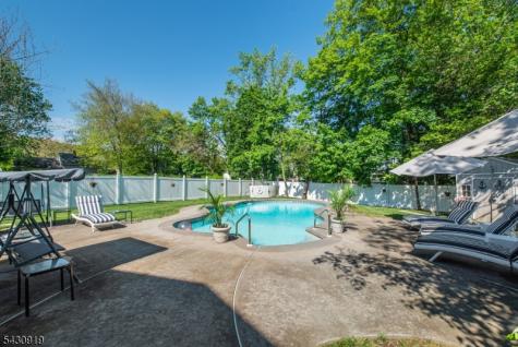 25 Meadow Drive Little Falls NJ 07424
