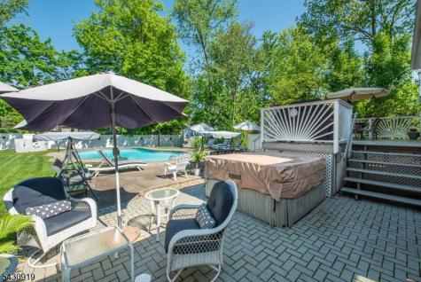 25 Meadow Drive Little Falls NJ 07424